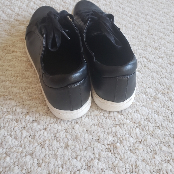 Shoes - Picture 3 of 3